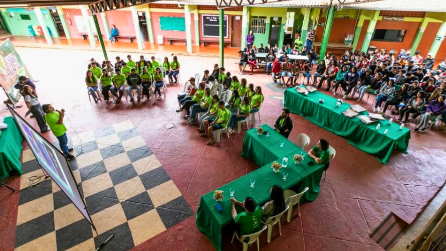 Escolas estaduais de Minas estão entre as finalistas do Prêmio Nacional Liga STEAM 2025