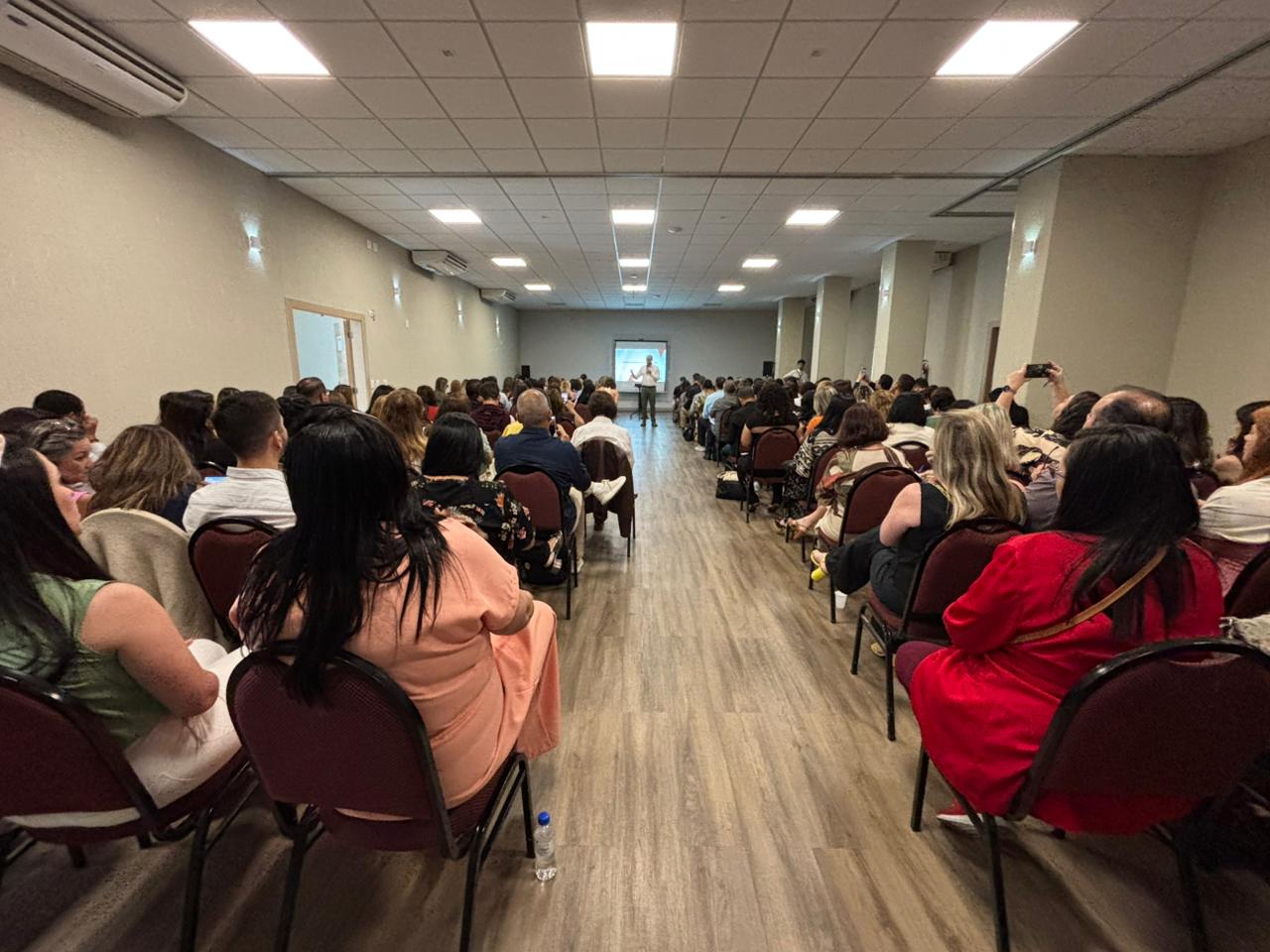 Encontro com equipes das Superintendências Regionais de Ensino reforça foco na aprendizagem