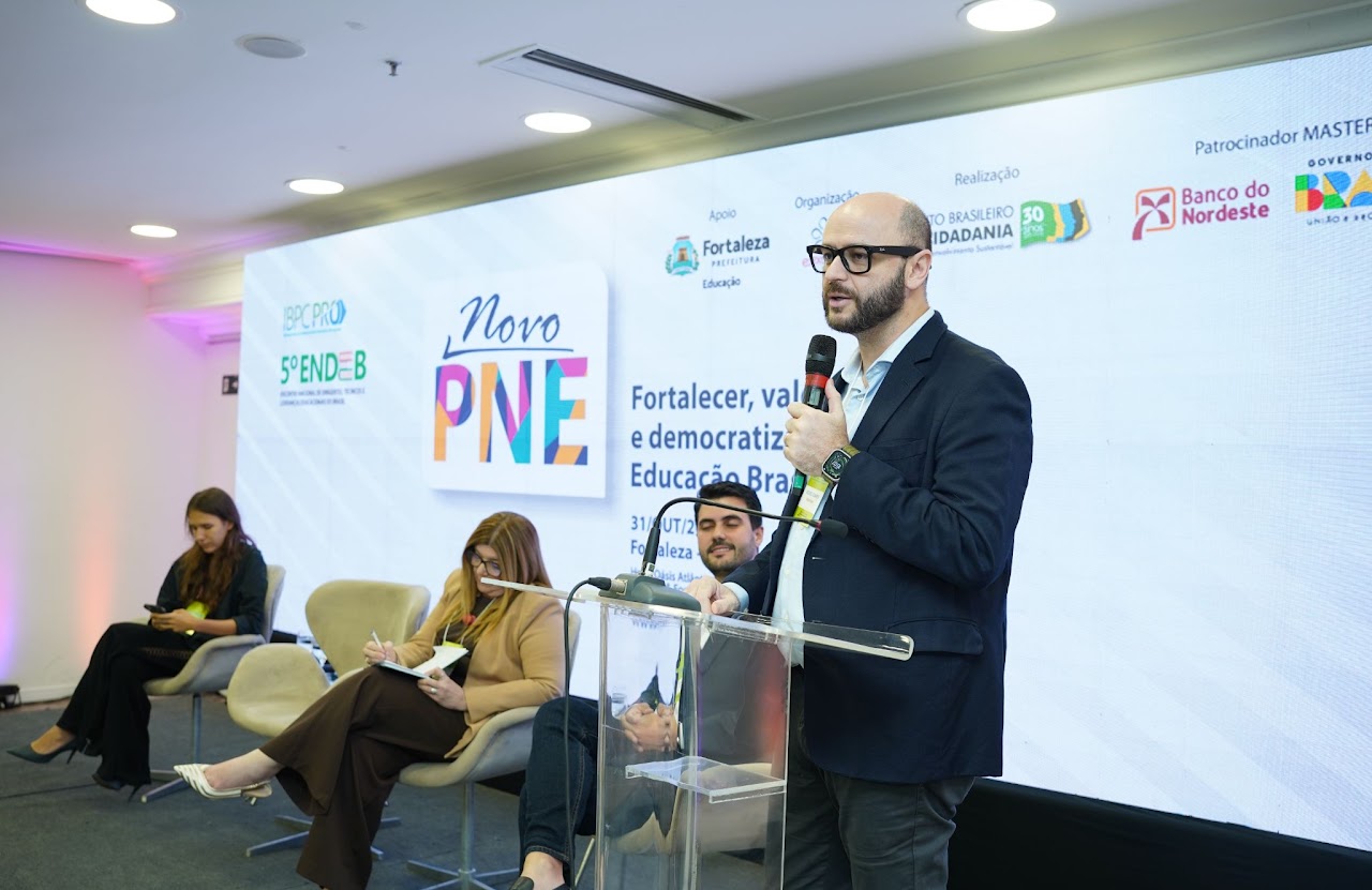 Educação mineira participa de evento sobre Plano Nacional de Educação em Fortaleza