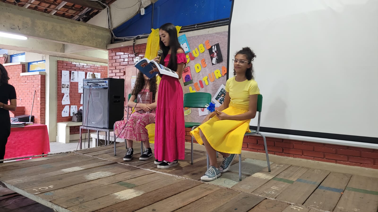 Escola estadual em Manhuaçu lança projeto para incentivar a leitura entre estudantes