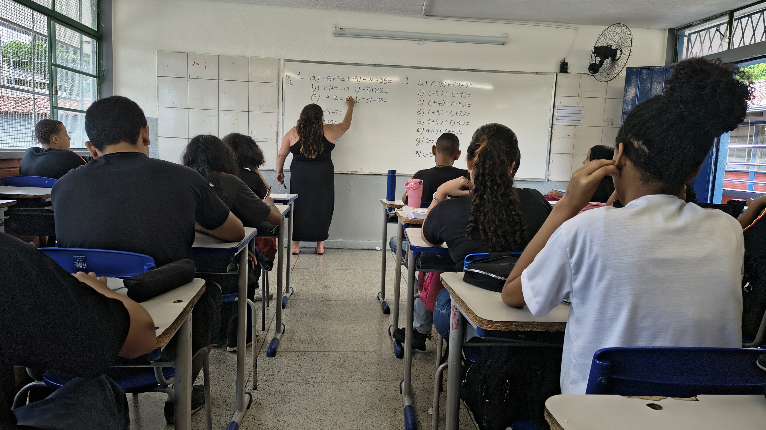 Governo de Minas nomeia primeiro lote do concurso público da Educação