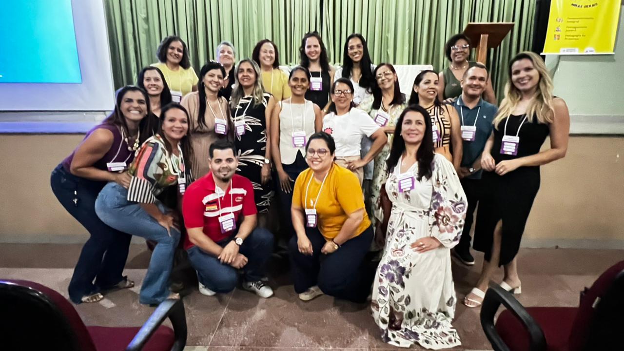 Educação de Minas leva formação presencial sobre ensino integral para o norte do estado