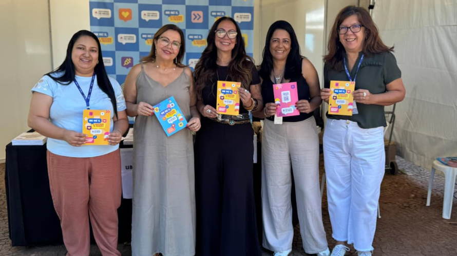 Tenda da SEE/MG leva serviços e orientação durante o Governo Presente