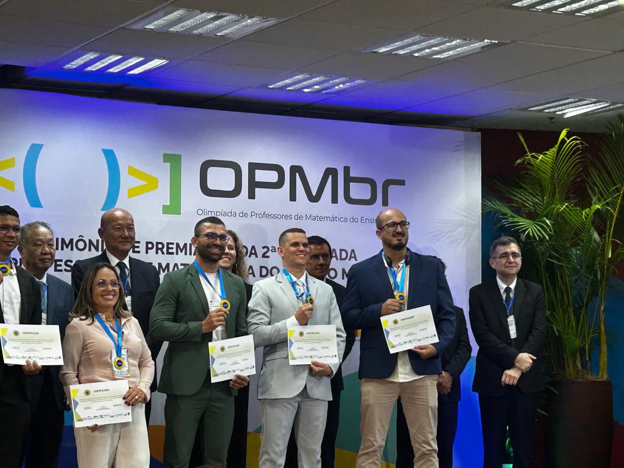 Três representantes da rede estadual mineira recebem medalha de ouro na Olimpíada de Professores de Matemática do Ensino Médio no Brasil (OPMbr)