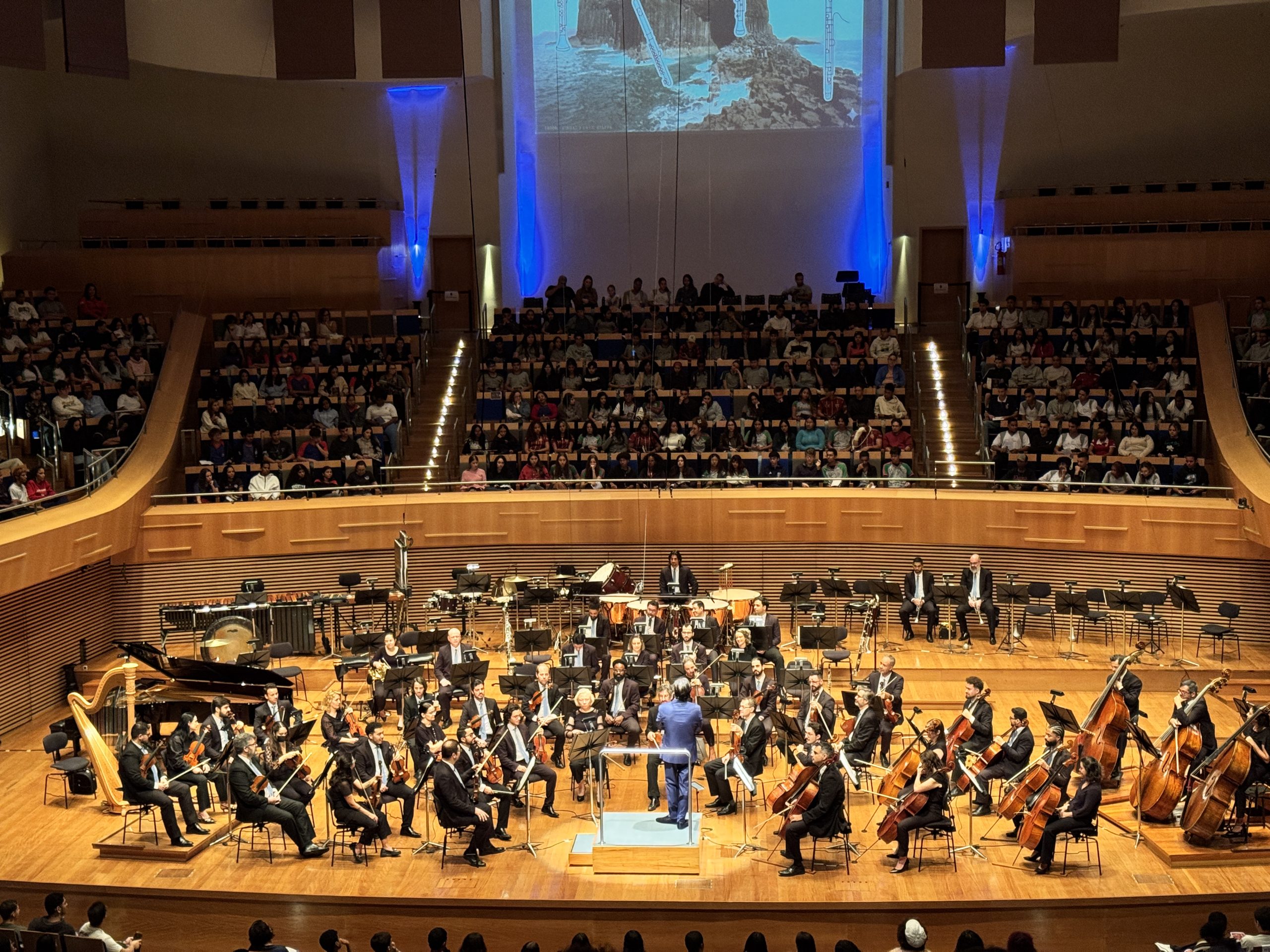 Estudantes da rede estadual participam do concerto “Navegação Filarmônica: Descobrindo o Mar Pela Orquestra”
