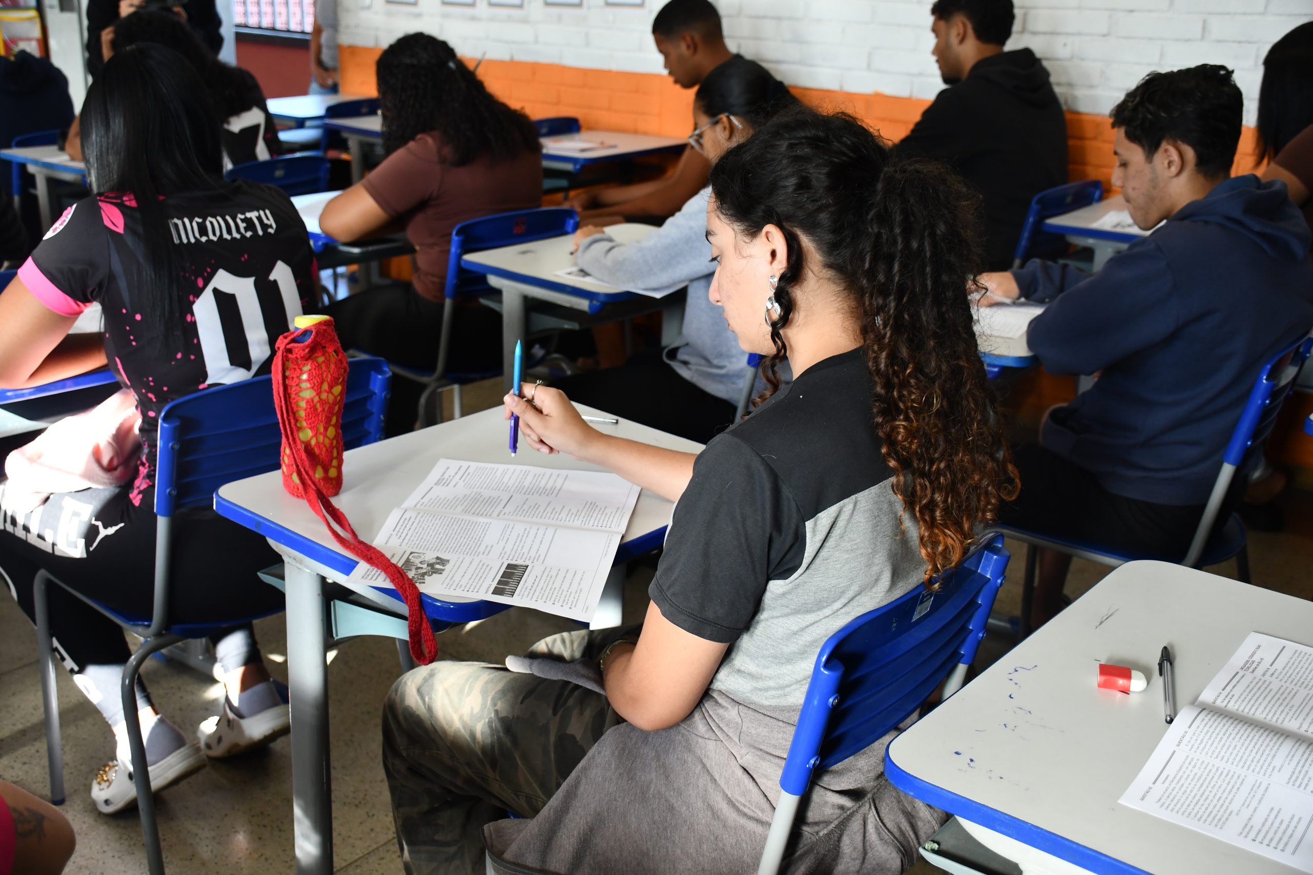 Rede estadual de Minas tem recorde de participação no Simulado Enem MG e registra avanço no desempenho dos estudantes